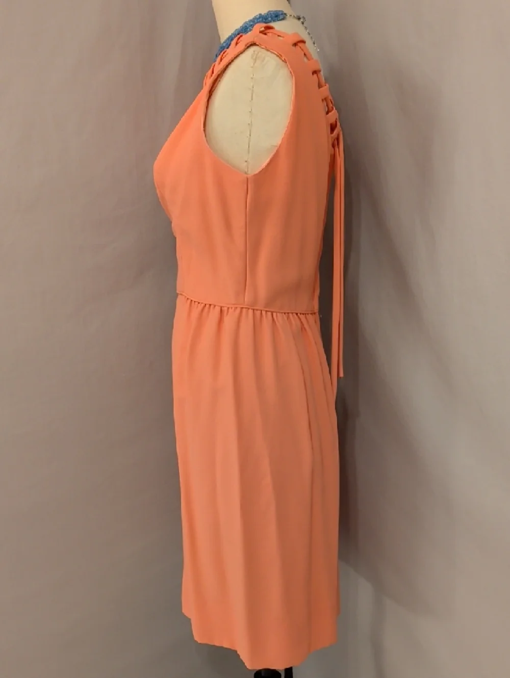 Vintage Fifties Sleeveless Coral Midi Dress with Lattice Neckline Elegant SeeMes - Picture 3 of 12